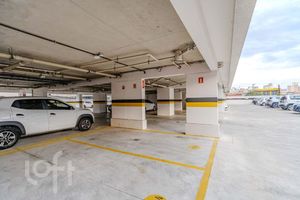 Image 1 - 916007
