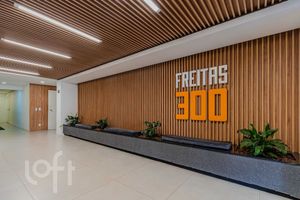 Image 38 - 916007