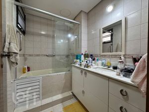 Image 15 - 916010