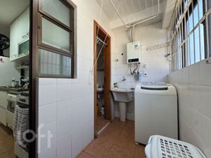 Image 7 - 916010