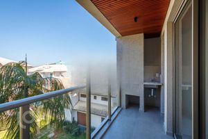 Image 34 - 916011