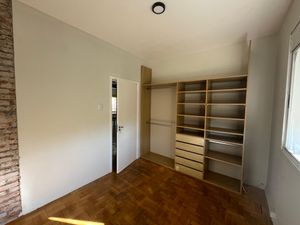 Image 5 - 916033