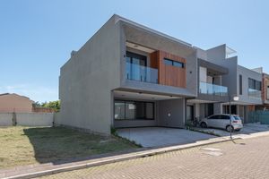 Image 24 - 916039