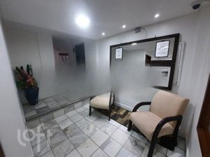 Image 12 - 916041