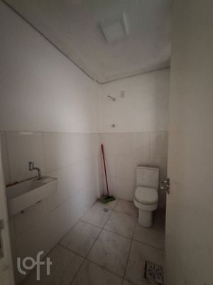 Image 6 - 916056