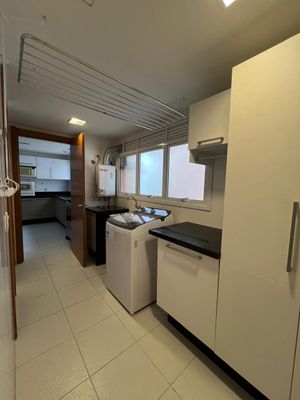 Image 9 - 916069
