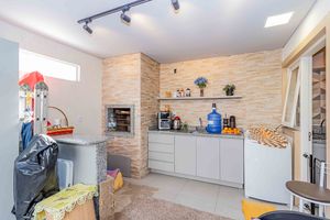Image 31 - 916074