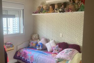 Image 9 - 916077