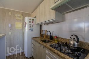 Image 8 - 916084