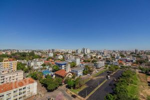 Image 31 - 916084