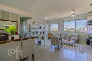 Image 3 - 916084