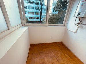 Image 15 - 916101