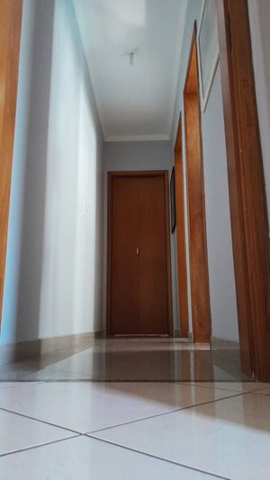 Image 5 - 916105