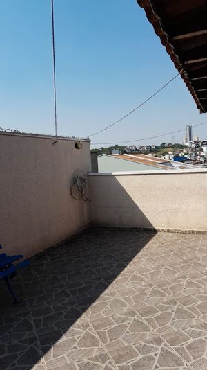 Image 10 - 916105