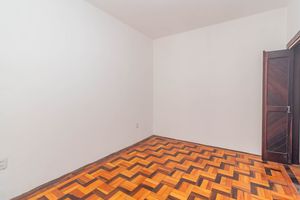 Image 13 - 916128