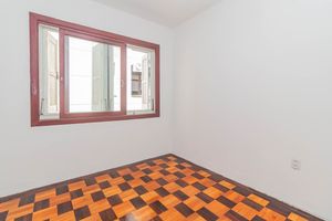Image 14 - 916128