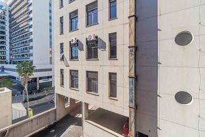 Image 24 - 916128