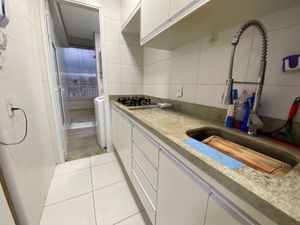 Image 9 - 916251