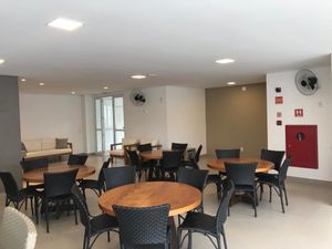 Image 30 - 916251