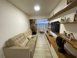 Image 1 - 916251