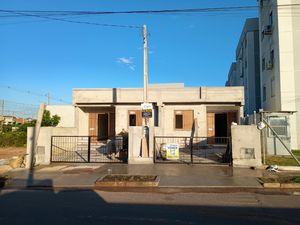 Image 4 - 916259