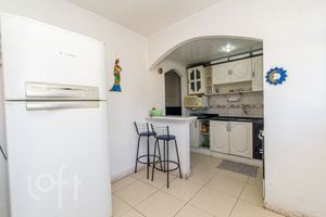 Image 21 - 916295