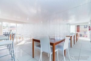 Image 10 - 916310