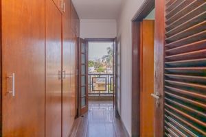 Image 15 - 916315