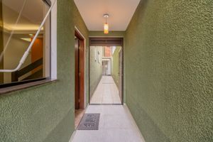 Image 16 - 916315
