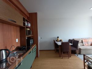 Image 10 - 916323