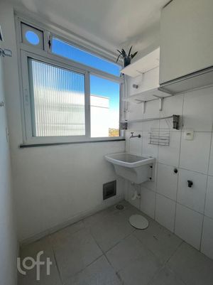 Image 3 - 916324
