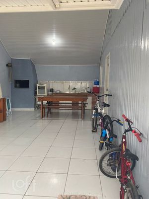 Image 16 - 916331