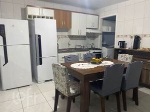 Image 11 - 916331