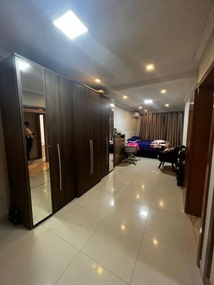 Image 7 - 916341