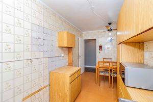 Image 24 - 916343
