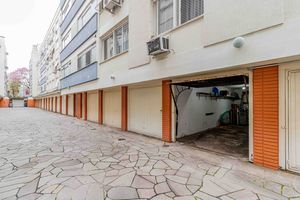 Image 35 - 916343