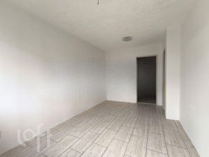 Image 4 - 916349