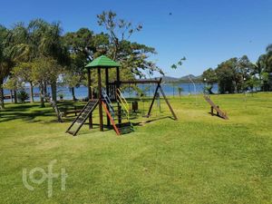 Image 7 - 916350
