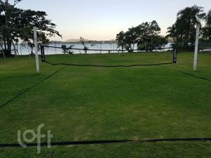 Image 4 - 916350