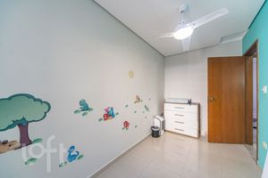 Image 13 - 916352