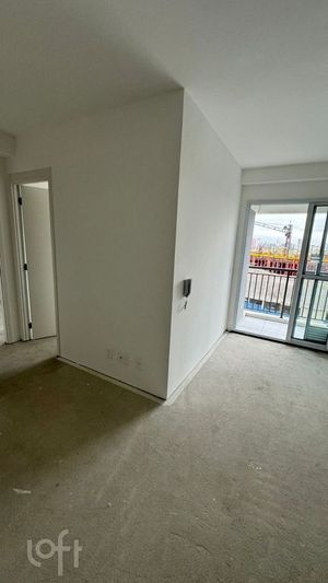 Image 1 - 916353