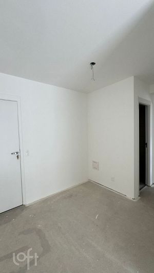 Image 7 - 916353