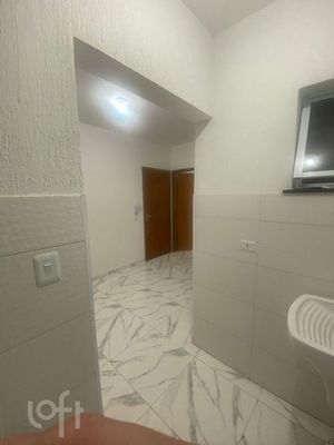 Image 4 - 916358