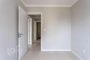Image 34 - 916370