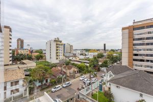 Image 8 - 916370