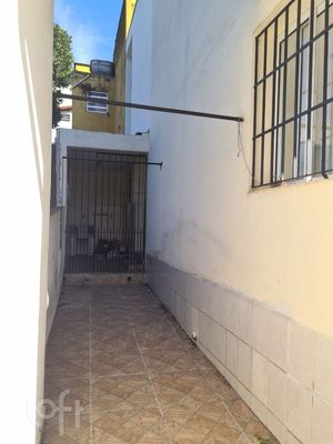 Image 11 - 916377