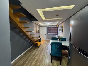 Image 23 - 916379
