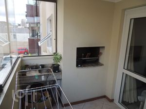 Image 8 - 916381