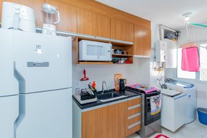 Image 19 - 916386