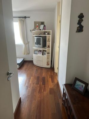 Image 4 - 916387